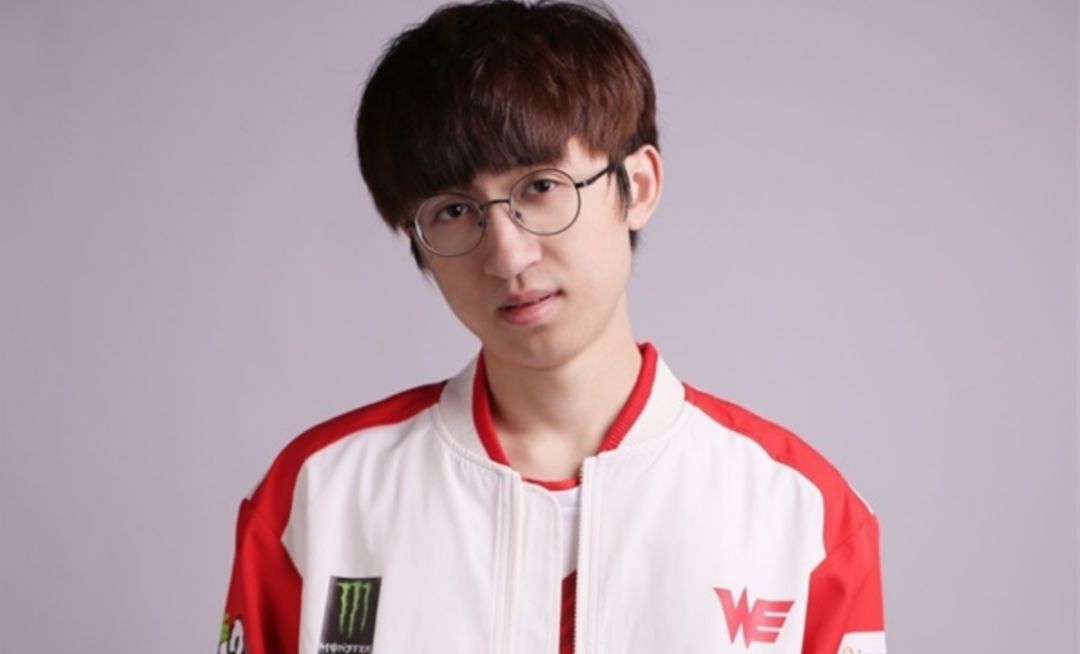 LGD绝杀BRO，Uzi完成史诗逆转强强对话八强赛，锁定晋级资格